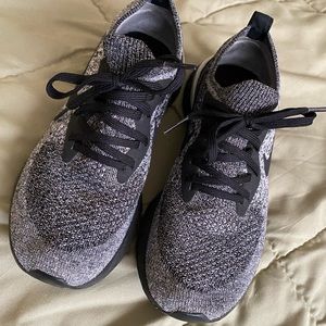 Nike Flyknit Epic React